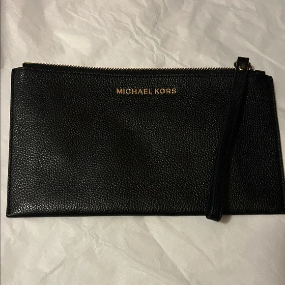 Michael Kors Black Textured Clutch - Picture 2 of 8